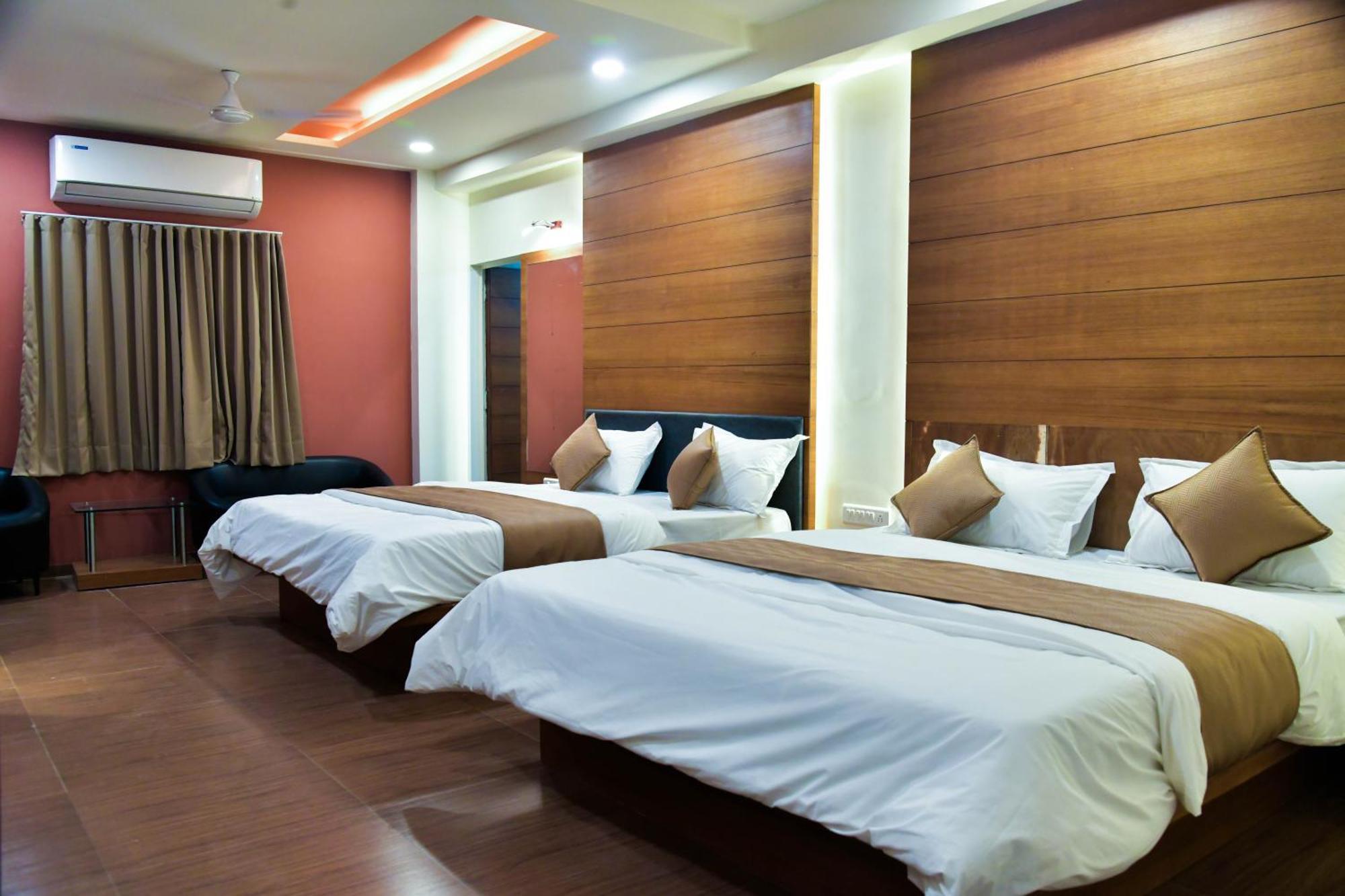 Hotel Ashooka Inn Gandhinagar Dış mekan fotoğraf