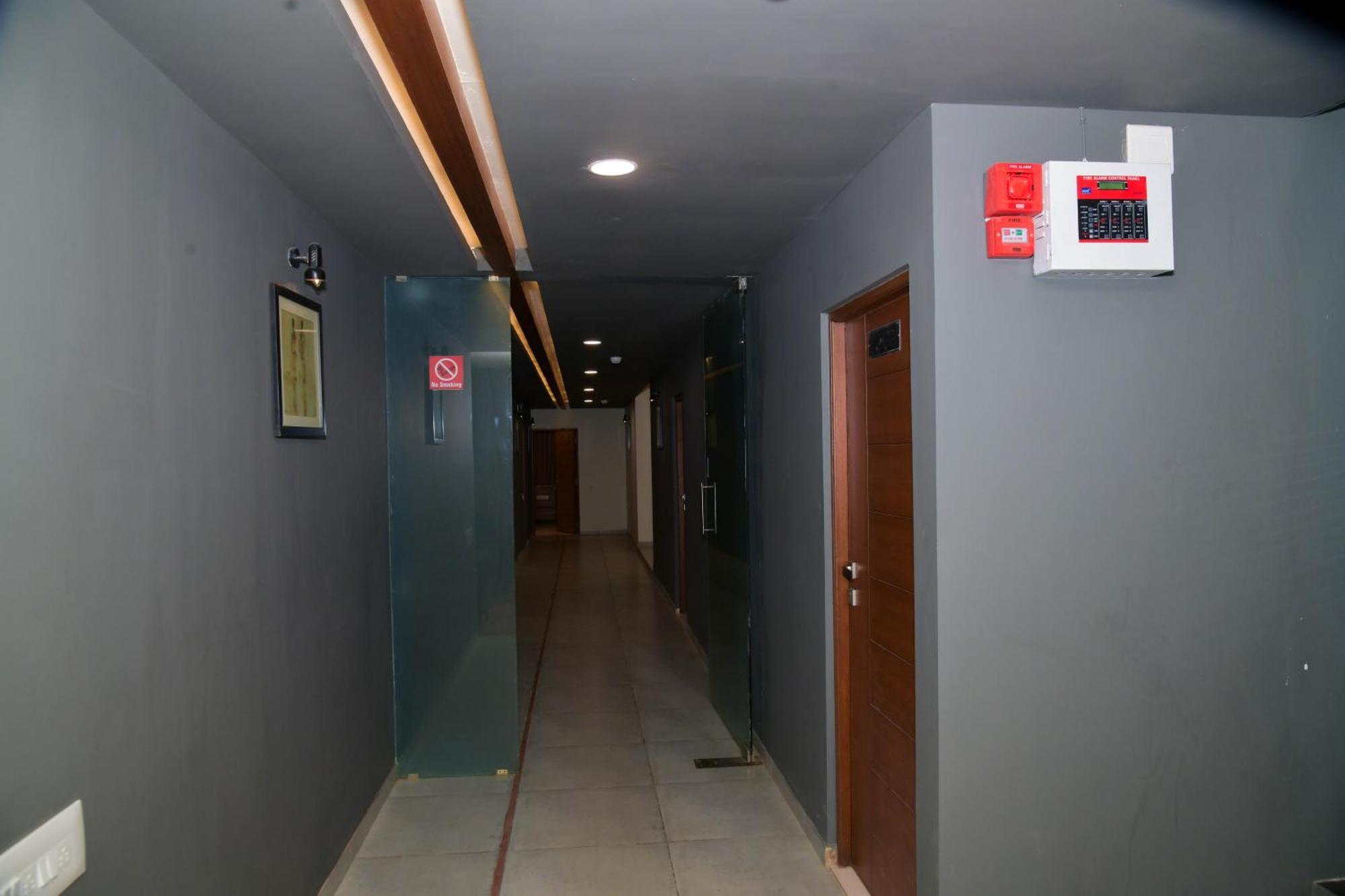 Hotel Ashooka Inn Gandhinagar Dış mekan fotoğraf